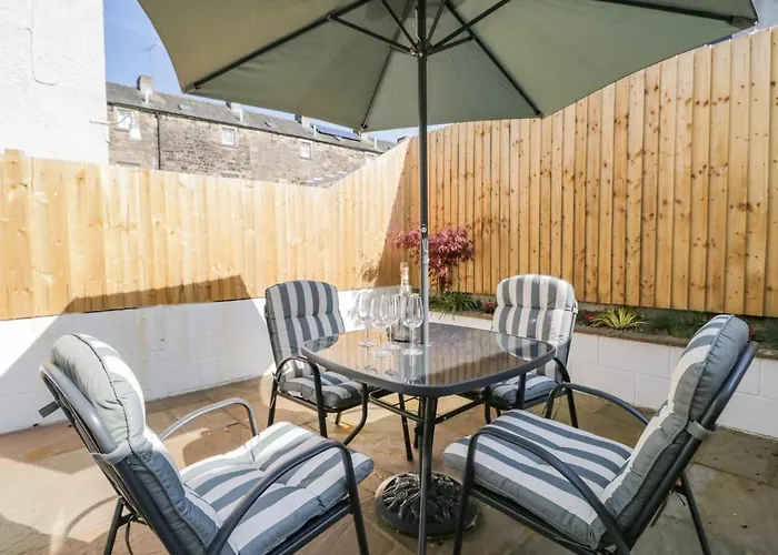 No 2 Waterloo Street